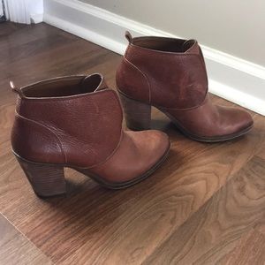 Lucky Brand Ehllen booties